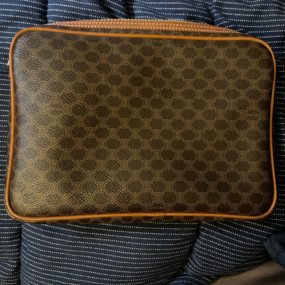 Authentic Vintage Celine Macadam Clutch Wristlet/ Zip closure & Front zip pocket - Picture 11 of 17